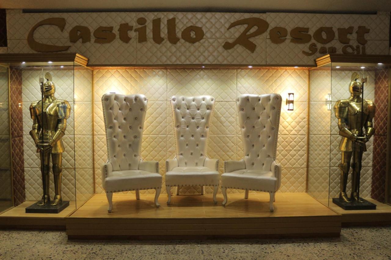 Hotel Castillo Resort San Gil Buitenkant foto