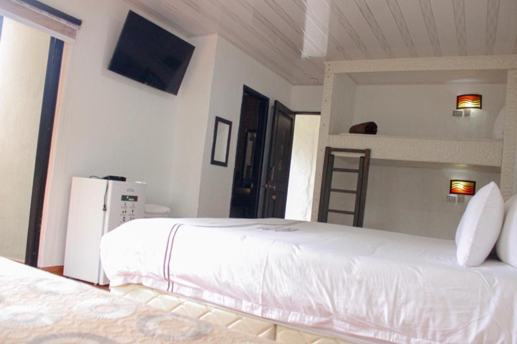 Hotel Castillo Resort San Gil Buitenkant foto
