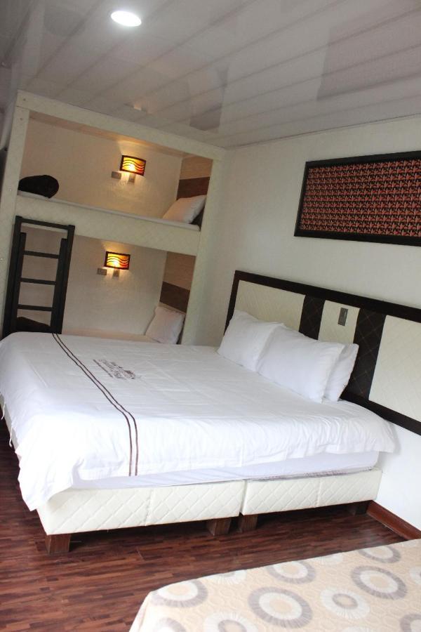 Hotel Castillo Resort San Gil Buitenkant foto
